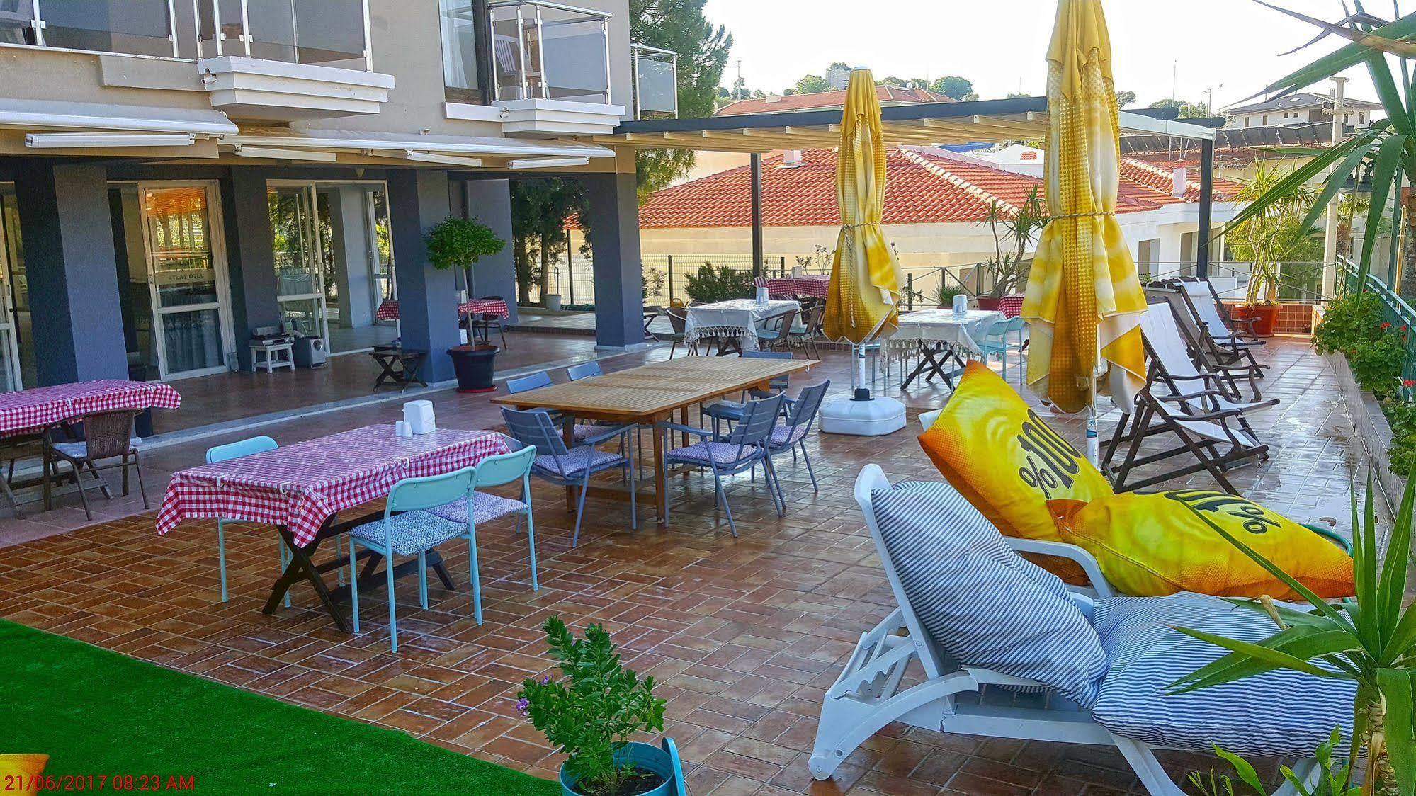 Atlas Hotel Çeşme Exterior foto